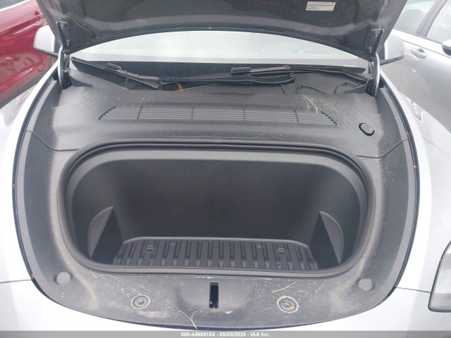 Tesla Model Y Long Range Dual Motor Rear-wheel Drive