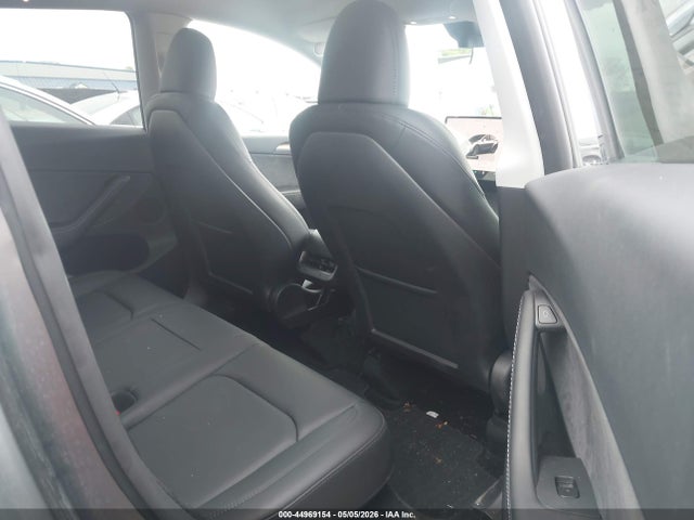 Tesla Model Y Long Range Dual Motor Rear-wheel Drive