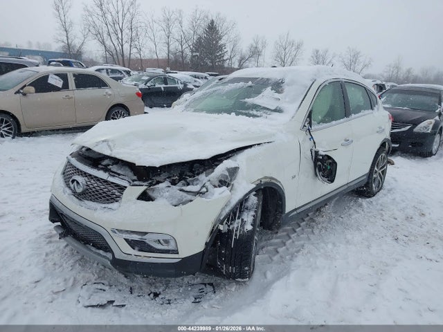 INFINITI Qx