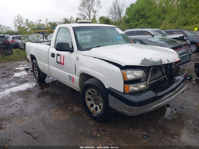 Salvage Chevrolet Silverado 1500 Image