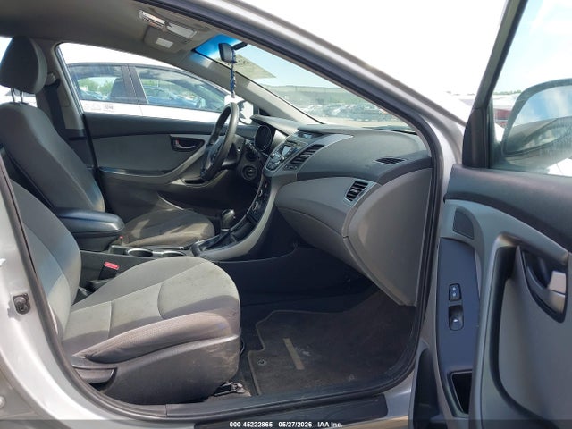 Hyundai ELANTRA Se