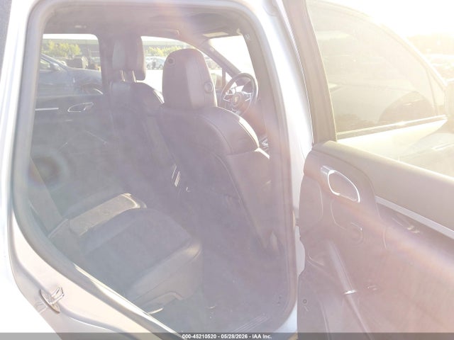 Porsche Cayenne Platinum Edition
