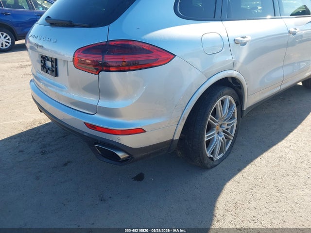 Porsche Cayenne Platinum Edition