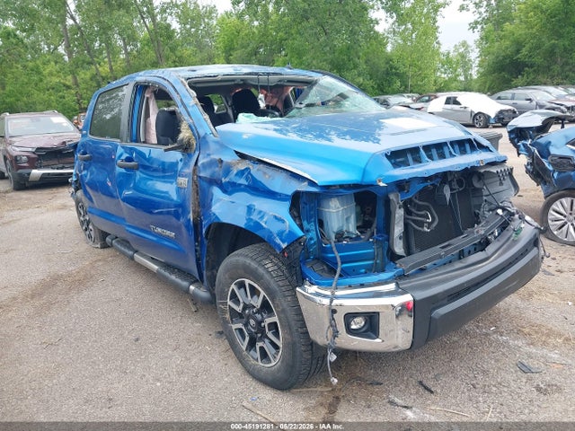 Salvage Toyota Tundra Image