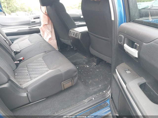 Toyota Tundra Sr5 5.7l V8