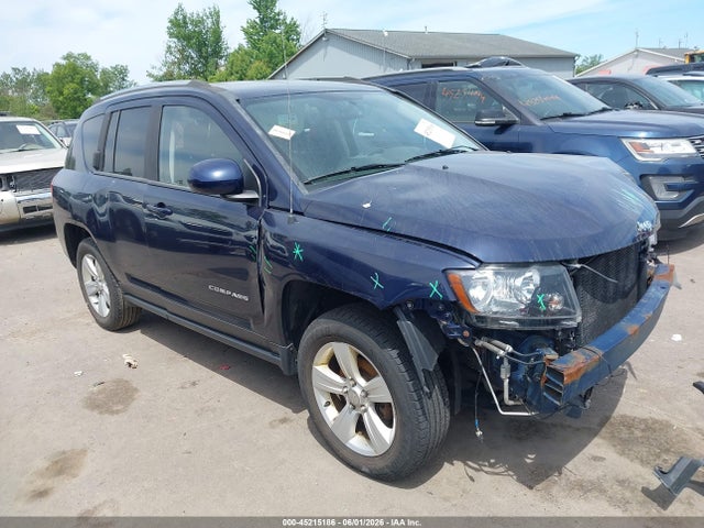 Salvage Jeep Compass Image
