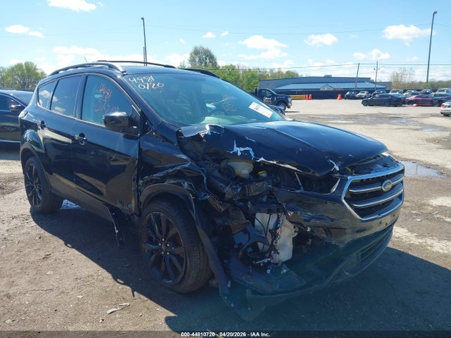Salvage Ford Escape Image