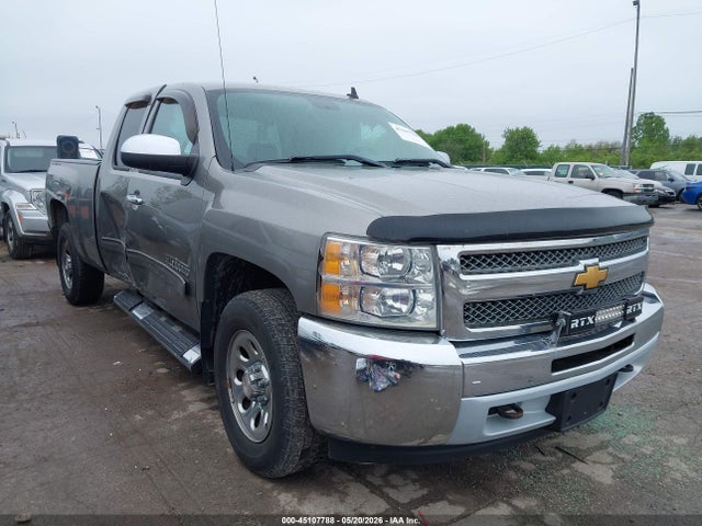 Salvage Chevrolet Silverado 1500 Image