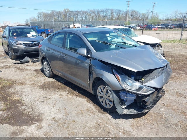 Salvage Hyundai ACCENT Image