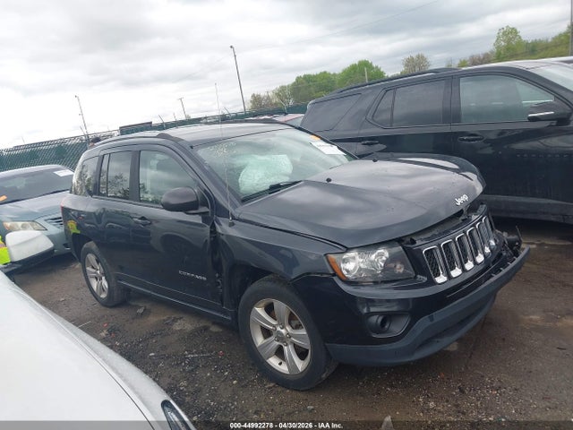 Salvage Jeep Compass Image