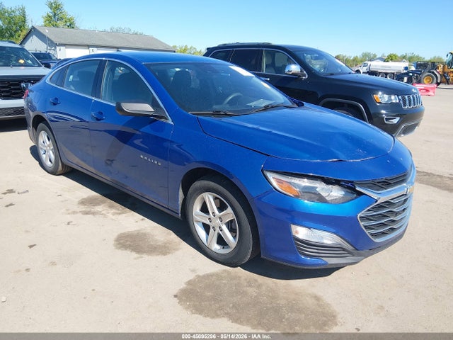 Salvage Chevrolet Malibu Image