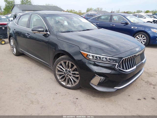 Salvage Kia Cadenza Image