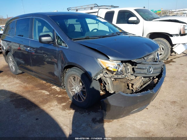 Salvage Honda Odyssey Image
