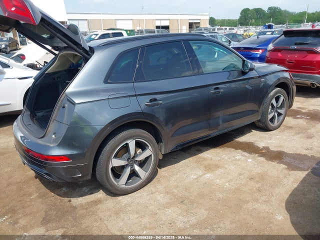 Audi Q5 Premium Plus 45 Tfsi S Line Quattro