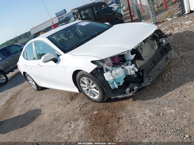 Salvage Toyota Camry Image