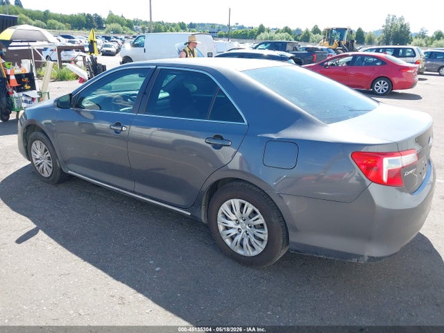 Toyota Camry Le