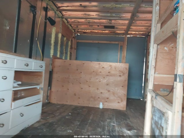 Ford E-350 Standard