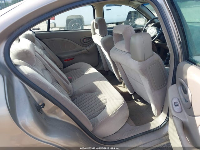 Pontiac Bonneville Se