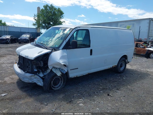 GMC Savana Standard