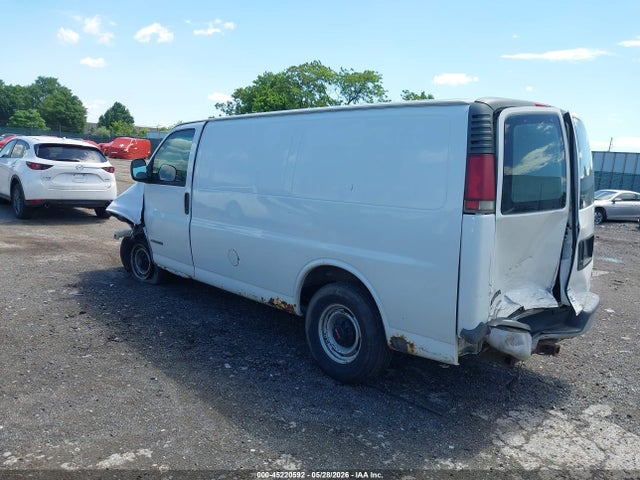 GMC Savana Standard
