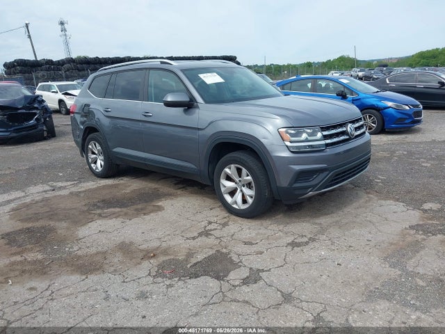 Salvage Volkswagen Atlas Image