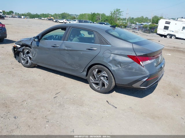 Hyundai ELANTRA Sel