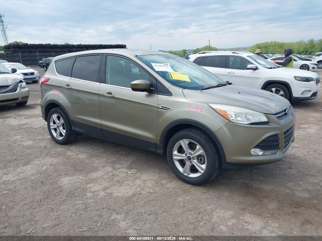 Salvage Ford Escape Image