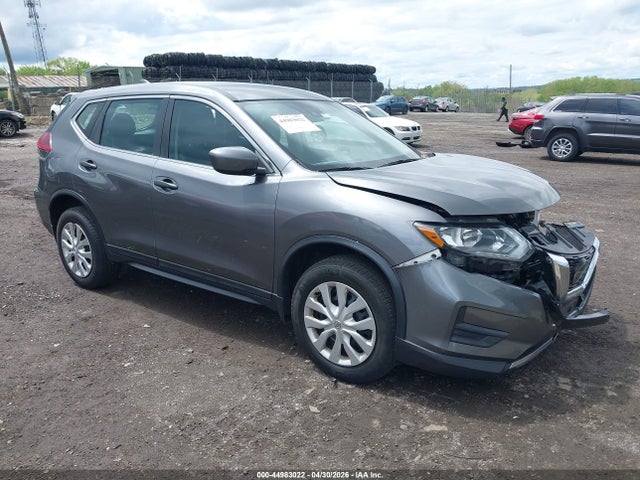 Salvage Nissan Rogue Image