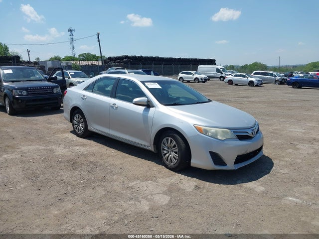 Salvage Toyota Camry Image