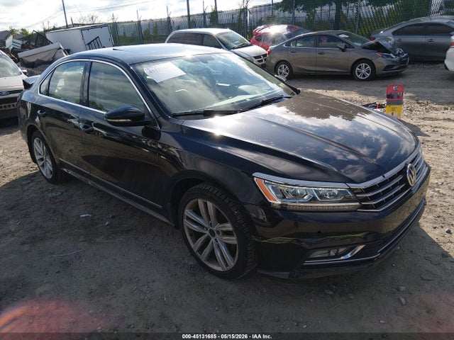 Salvage Volkswagen Passat Image