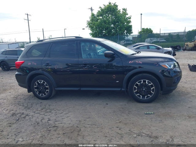 Nissan Pathfinder Sv 4wd