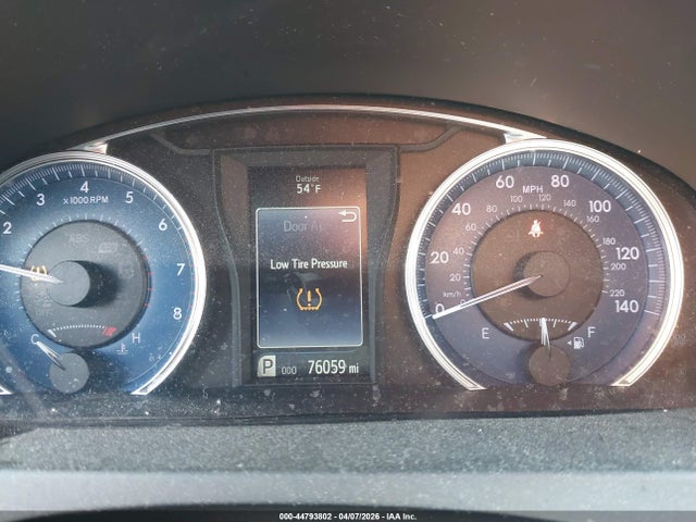 Toyota Camry Le