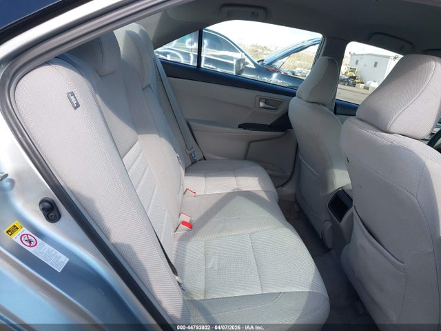 Toyota Camry Le