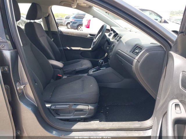 Volkswagen Jetta 1.4t S
