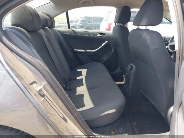 Volkswagen Jetta 1.4t S