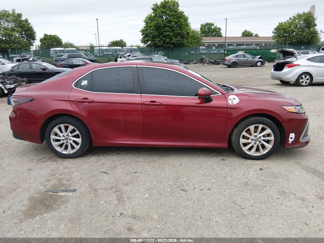 Toyota Camry Le