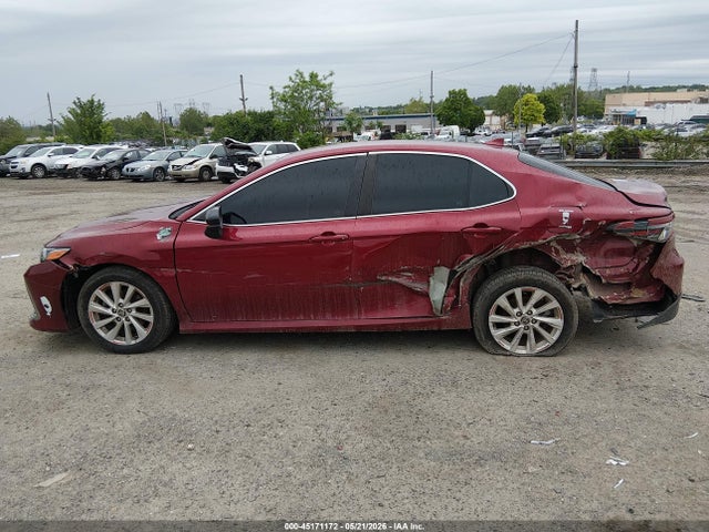 Toyota Camry Le