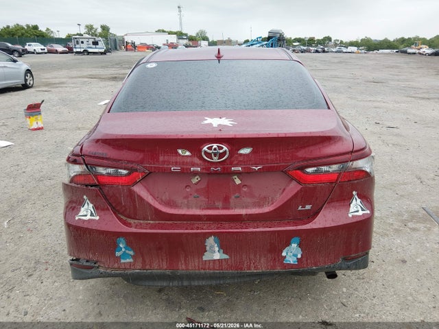 Toyota Camry Le