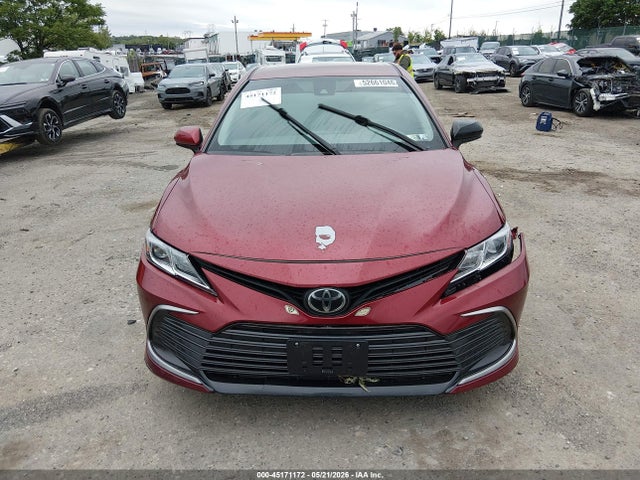 Toyota Camry Le