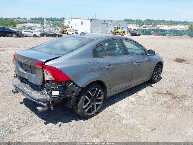 Volvo S60 T5 Dynamic