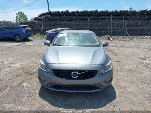 Volvo S60 T5 Dynamic
