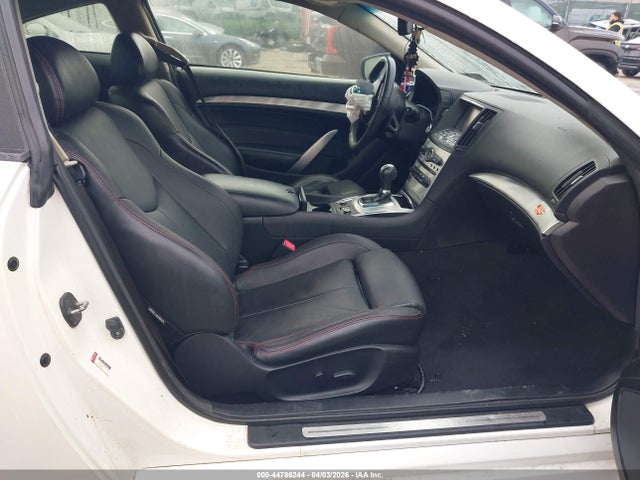 INFINITI Q60