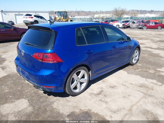 Volkswagen Golf 4-door