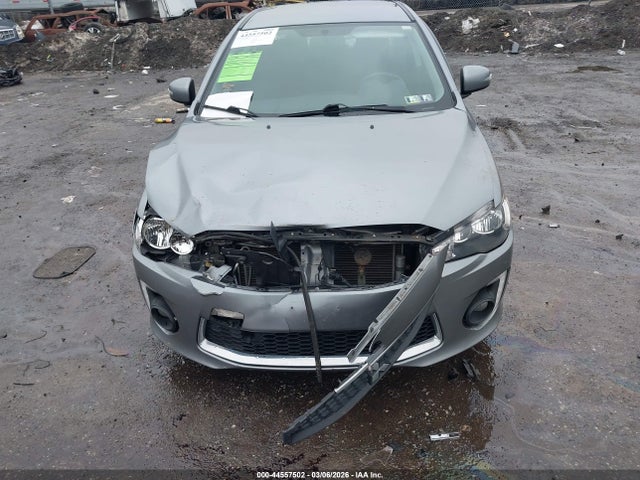 Mitsubishi Lancer Es