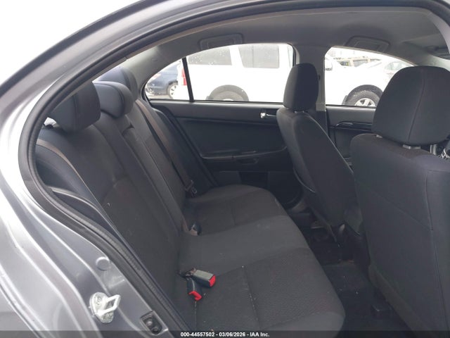 Mitsubishi Lancer Es