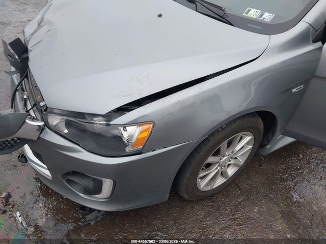 Mitsubishi Lancer Es