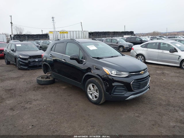Salvage Chevrolet Trax Image