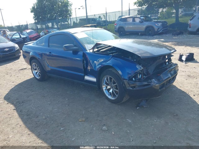 Salvage Ford Mustang Image