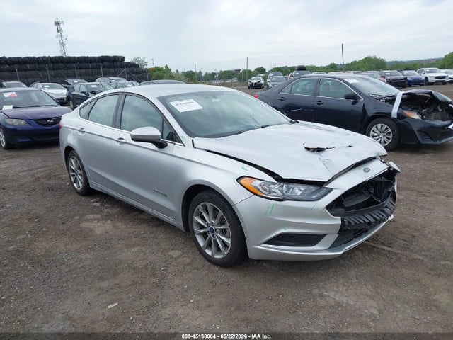 Salvage Ford Fusion Image
