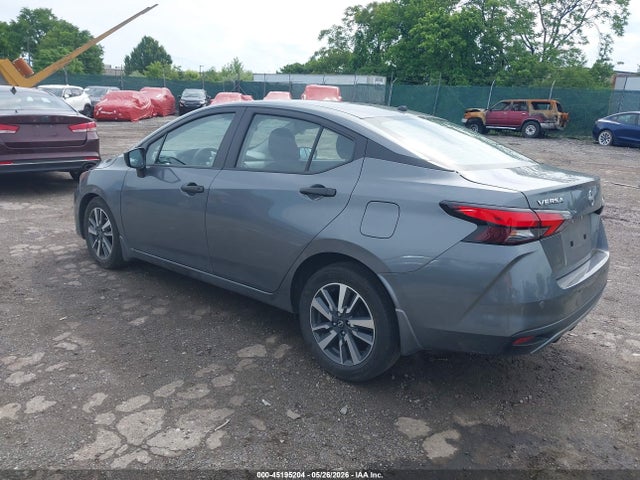 Nissan Versa 1.6 S